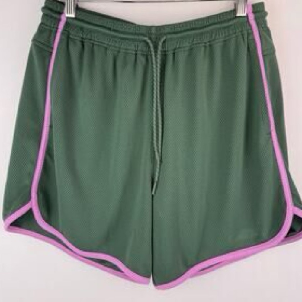 NWOT Outdoor Voices evergreen and pink recmesh athletic shorts - Picture 7 of 7